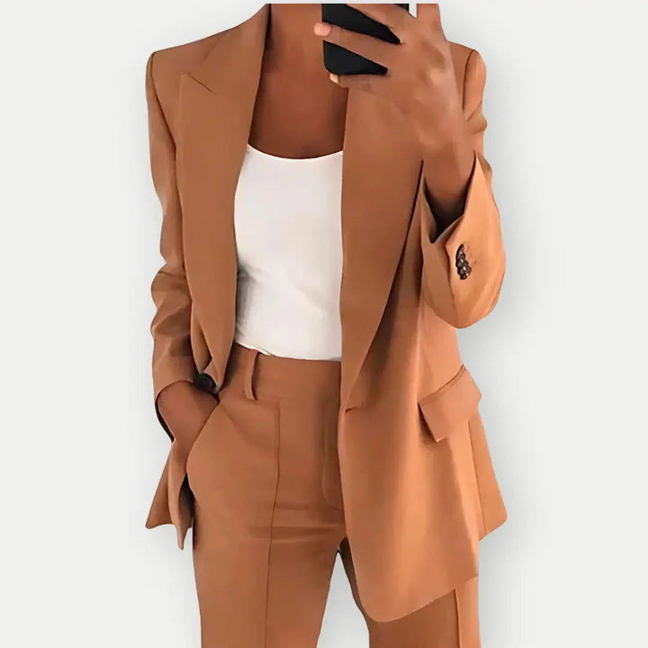 Women's Blazer and Trouser Set – Tailored Suit for Office and Events