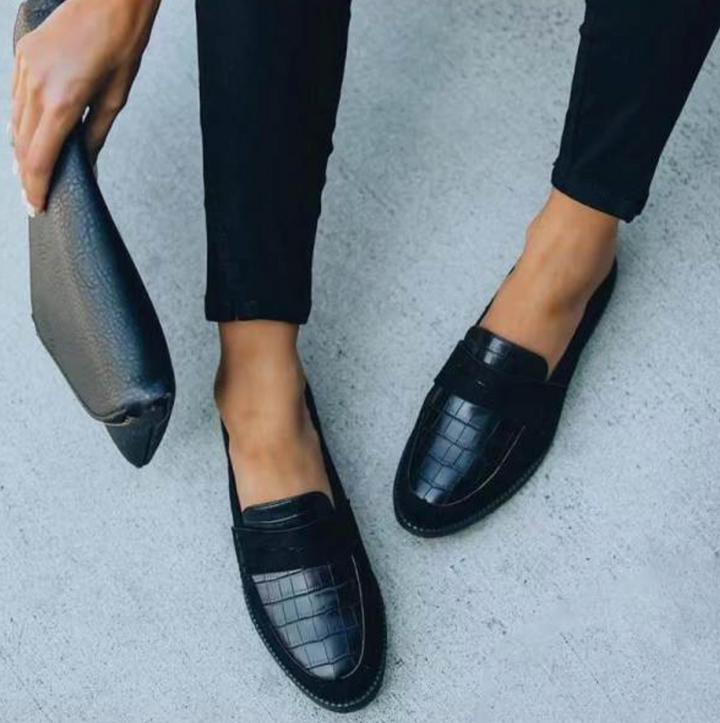 Women's Black Leather Loafers – Classic All-Season Comfort Shoes